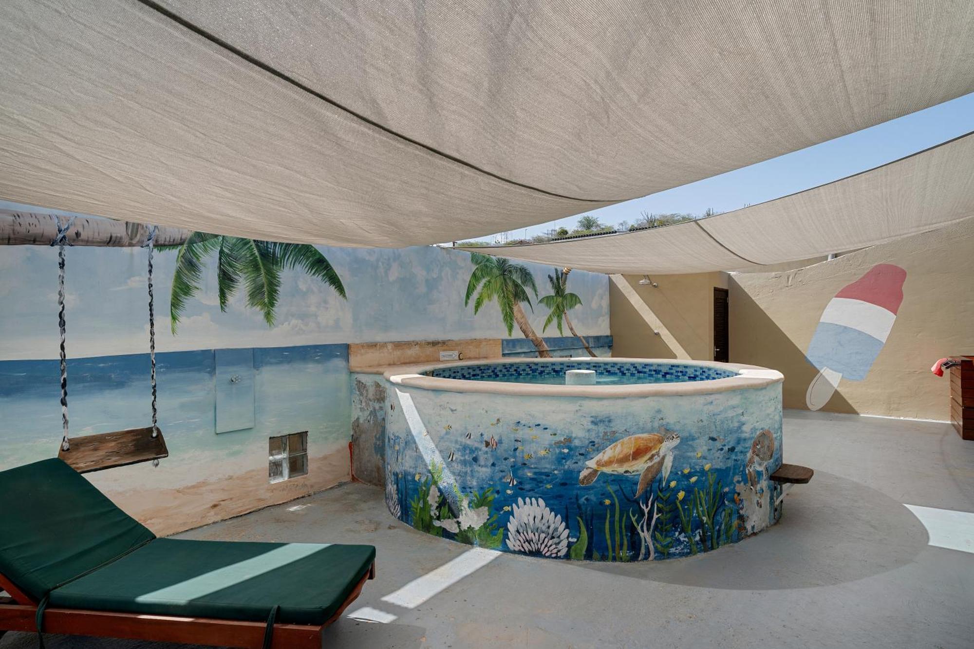 The Ritz Hostel Willemstad Exterior foto