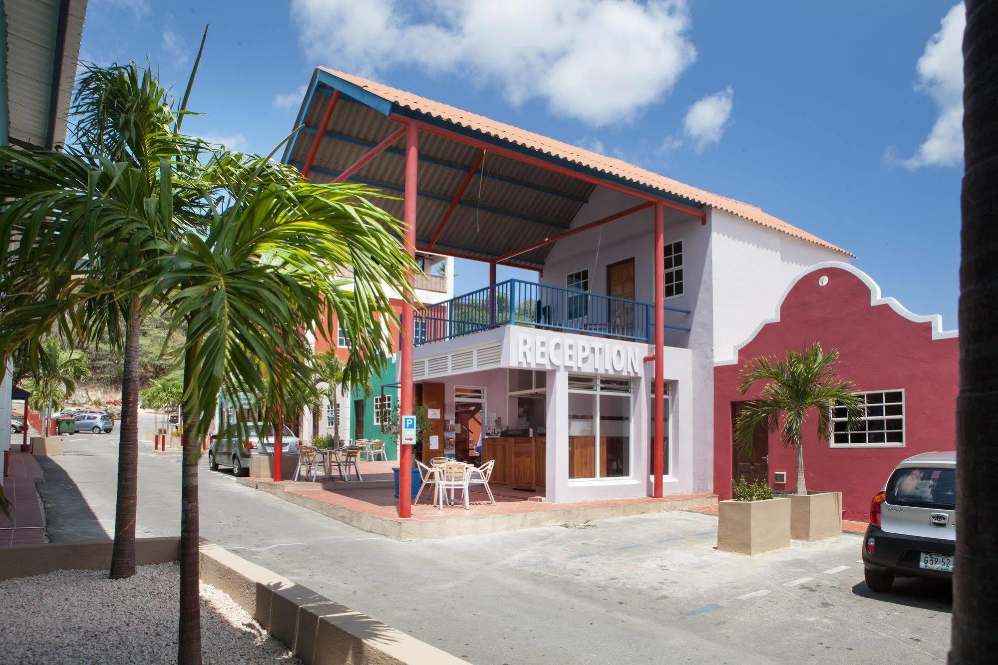 The Ritz Hostel Willemstad Exterior foto